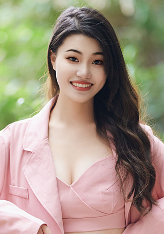 Gorgeous profiles pictures: Meiyu from Guangxi, member romantic companionship