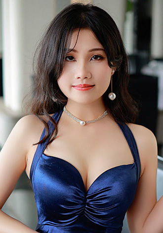 Gorgeous profiles only: Chuyi from Guangdong, Asian member, romantic companionship, member