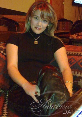 Gorgeous single women: USA bride Nelly from New York