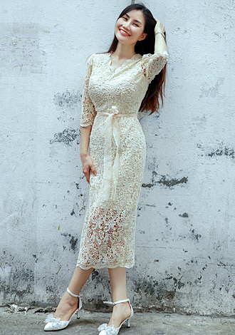 Date the member of your dreams: Thi Nguyet, beautiful Asian member for romantic companionship