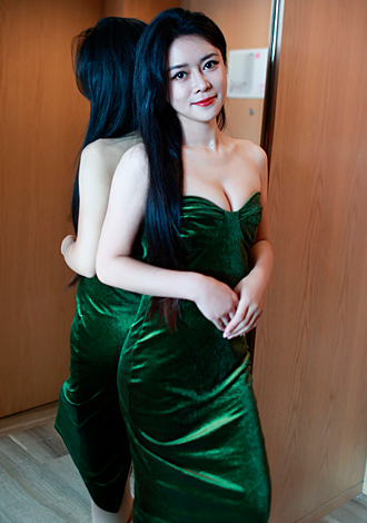 Gorgeous member profiles: Xuanxuan, Thai member for romantic companionship